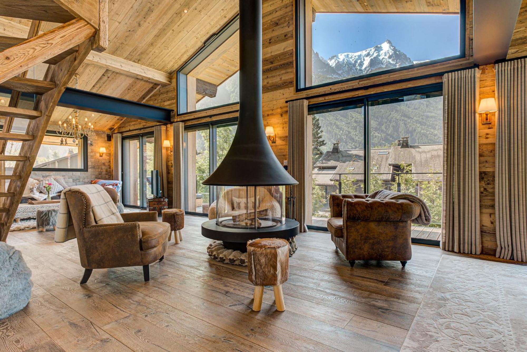 Chalet Papillon - Alpes Travel - Detached - Les Praz - Sleeps 8 *