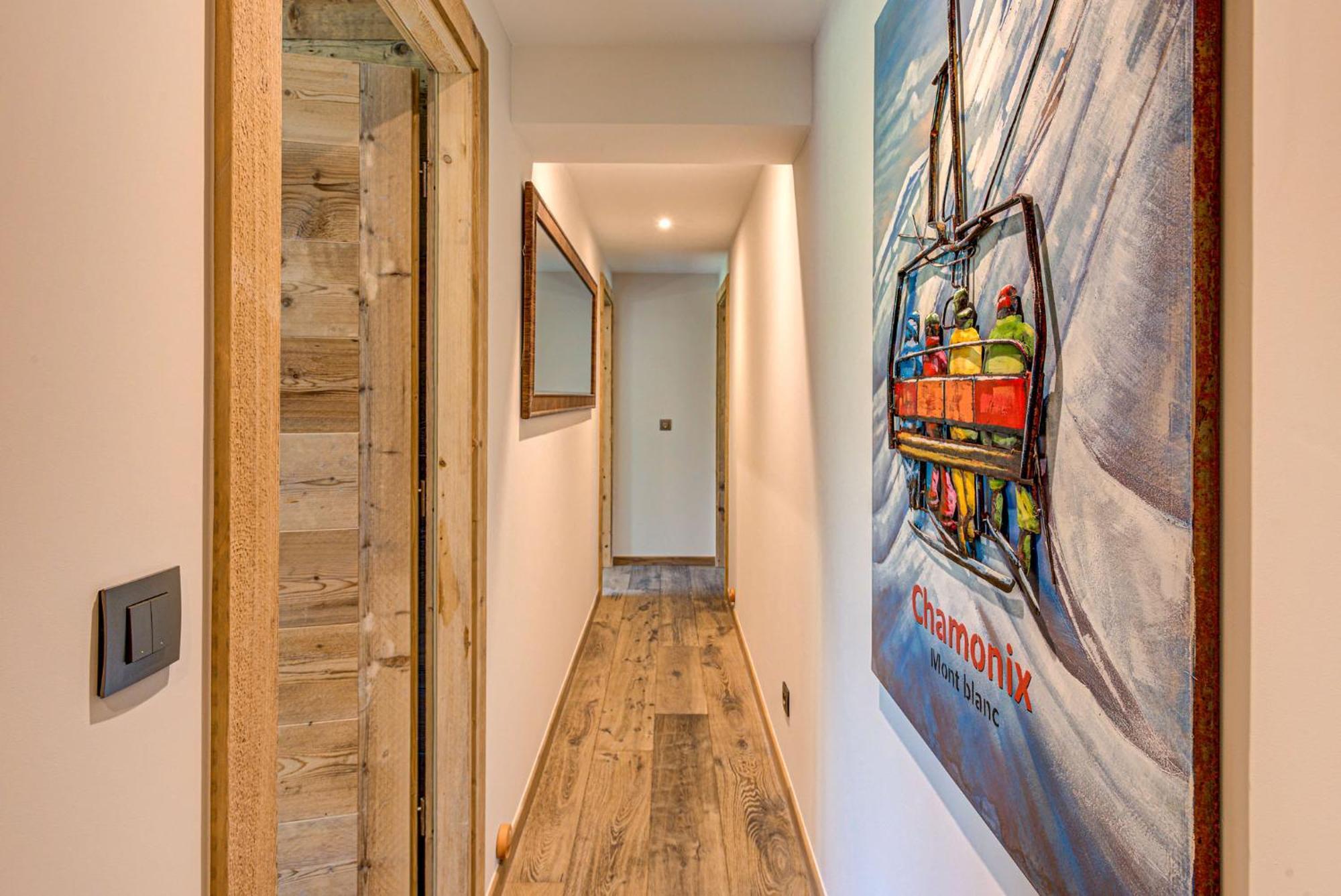 Papillon - Alpes Travel - Detached - Les Praz - Sleeps 8 Chalet